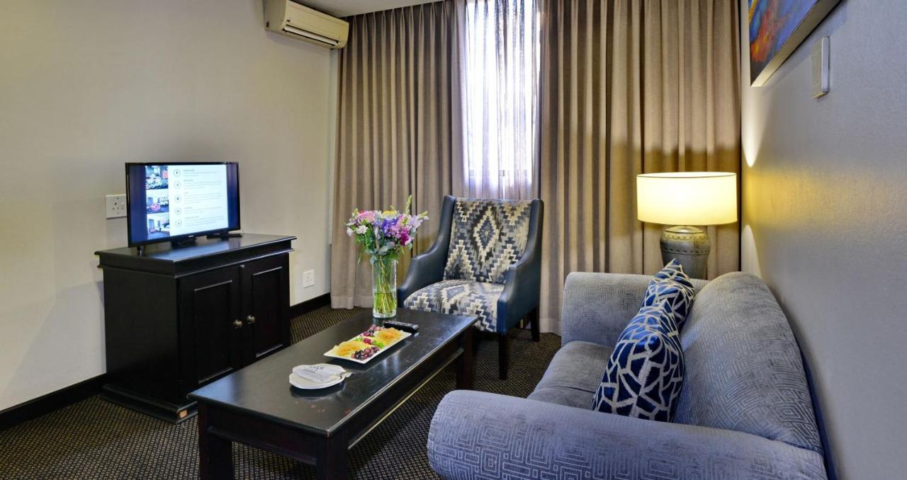 Anew Hotel Witbank Emalahleni Exterior photo