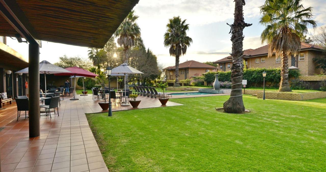 Anew Hotel Witbank Emalahleni Exterior photo